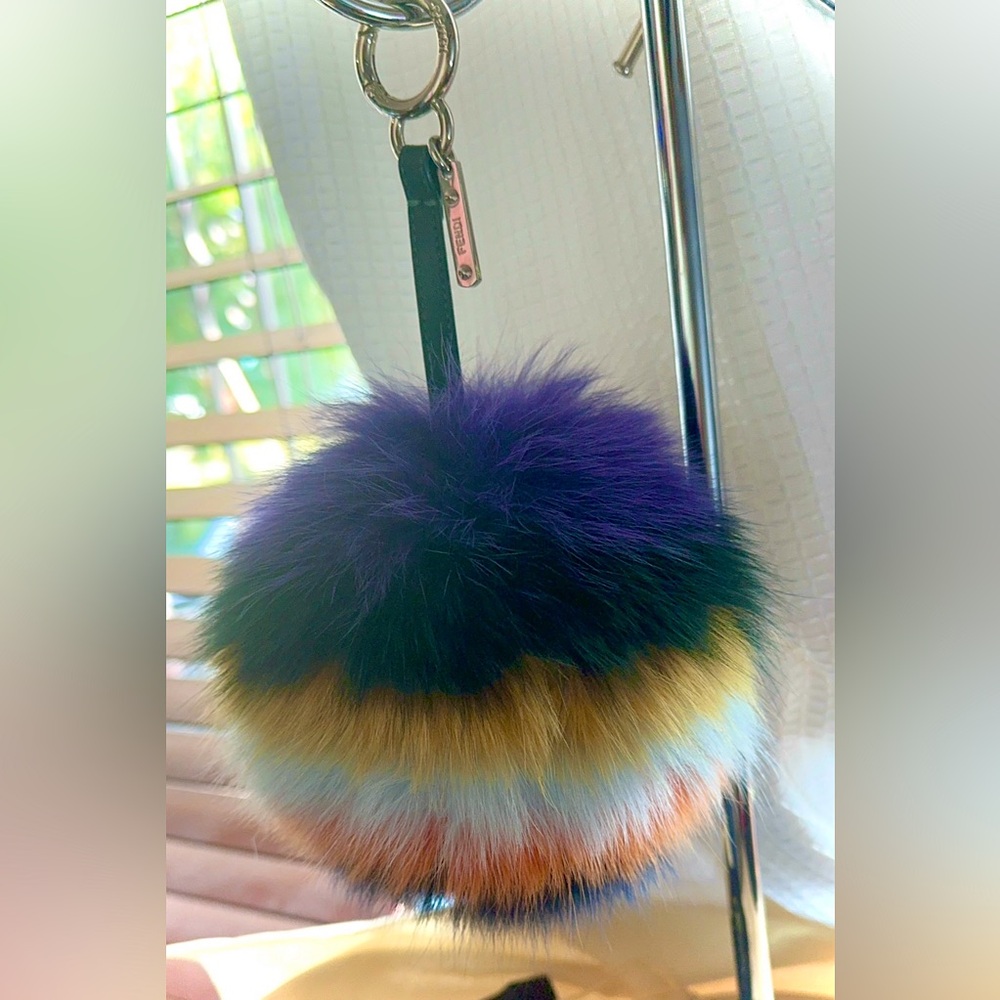NWOT Authentic Fendi Multicolored Stripe XL Genuine Fox Fur Bag Charm - Picture 6 of 10